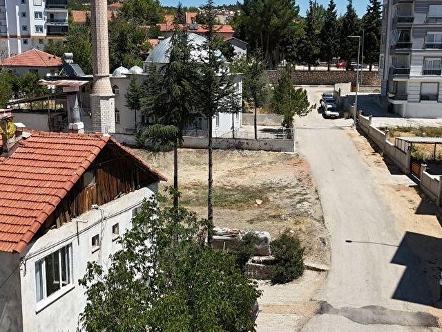 MÜKKEMBEL KONUMDA SATILIK EŞYALI DAİRE - Görsel 5