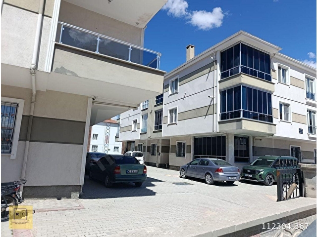 CAHI MAHALLESİ KAZIM TOPAK ORTA OKULU YAKININDA SATILIK 3+1 DAİRE