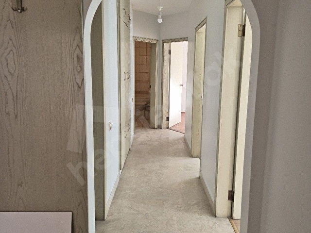 Bestekar Sokak da ön cephe, asansörlü, açık otopark 150 m² 3+1 bakımlı daire - Görsel 4