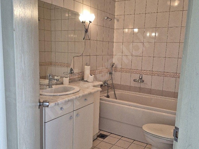 Bestekar Sokak da ön cephe, asansörlü, açık otopark 150 m² 3+1 bakımlı daire - Görsel 13