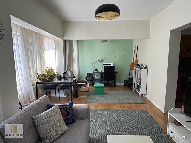 GARANTİ EMLAK / 2+1 70m2 / Kuzguncuğa Yakın / Az Katlı Bina