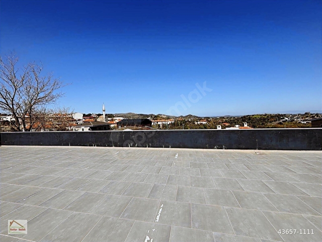 Urla Merkezde Müstakil 100 m2 Bahçeli 1+1 Dubleks Satılık Daire