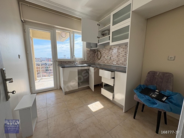 ROTADAN A.YASEVİDE İSKANLI ASANSÖRLÜ SATILIK 80 M2 2+1 DAİRE..