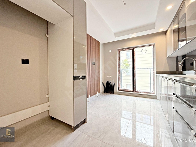 CADDE OKUL ÇARŞI YANI YENİ BİNA EBEVEYN BANYOLU ÖN CEPHE LÜX 3+1 - Görsel 5
