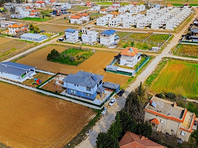 Antalya Badem Ağacında Eşyalı, Lüks 4+1 Villa -Geniş Yaşam Alanı - Görsel 3