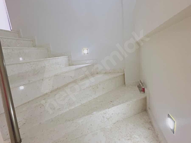 SEFERIHISAR PAYAMLIDA EŞYALI SATILIK 3+1 MÜSTAKIL VILLA - Görsel 22