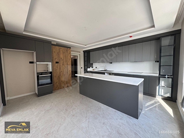 OVACIK BULVAR CEPHELİ SİTEDE 4+1 G.ODALI 3 BANYO 220M2 KÖK TAPU