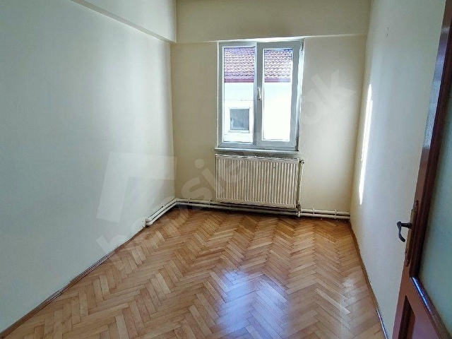 L.TAM MERKEZDE İSMET ACAR CADDESİNDE 3+1 125 M2 ARAKAT ÇİFT CEPHE ÇOK FERAH KOMBİLİ DAİRE - Görsel 8