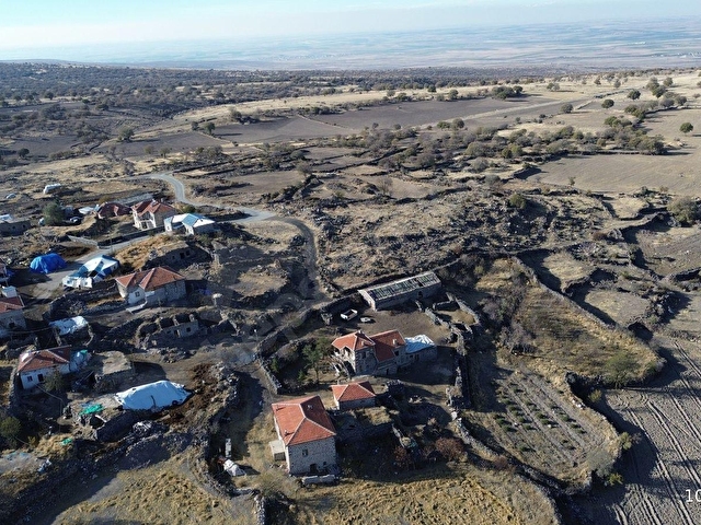 EMİRGAZİ GÖLÖRENDE 1.034 M2 MÜSTAKİL TAPULU ARAZİ - Görsel 4