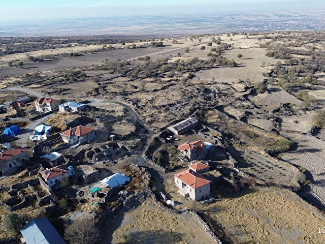 EMİRGAZİ GÖLÖRENDE 1.034 M2 MÜSTAKİL TAPULU ARAZİ - Görsel 5
