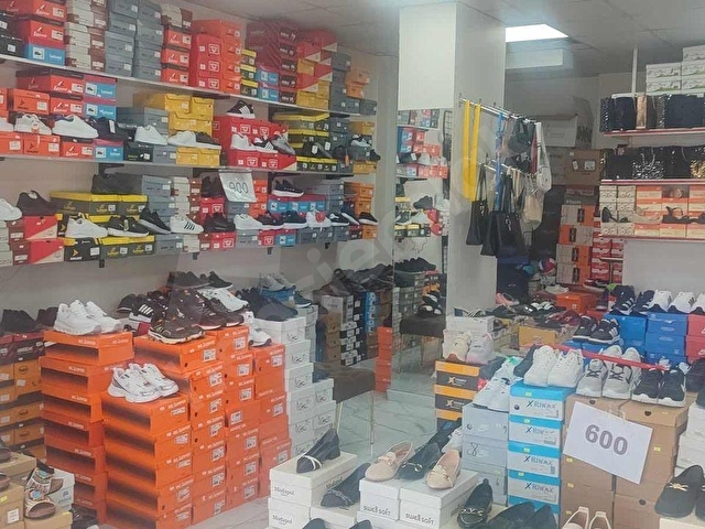 ÇİLPA GAYRİMENKULDEN DEVREN SATILIK AYAKKABI DÜKKANI