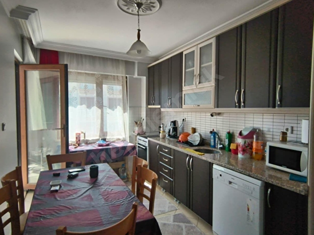 Ayvalık Sarımsaklıda Deniz Manzaralı Satılık 3+1 Daire - Görsel 13
