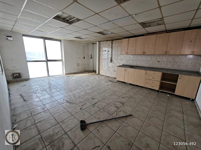 Sultangazi 2. Cebeci Mahallesi 1100 m² Kiralık Ofis - Görsel 17