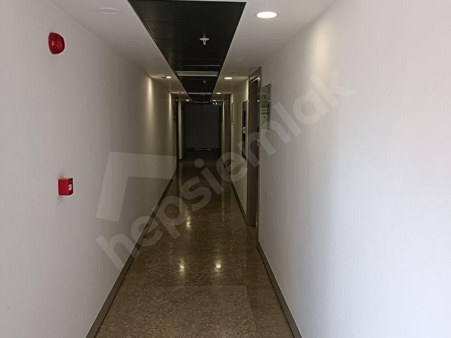 ÖZGÜR EMLAKTAN YAHYAKAPTAN TAMGÜN OFİSTE SATILIK OFİS. - Görsel 17