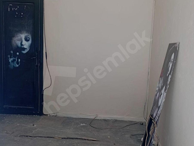 Konak Alsancak Merkezde Kiralık Dükkan 10 m2 - Görsel 4