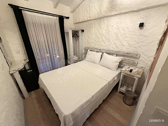 ALAÇATIDA TURİZM İŞLETME RUHSATLI KİRALIK İKİ AYRI BUTİK OTEL - Görsel 26