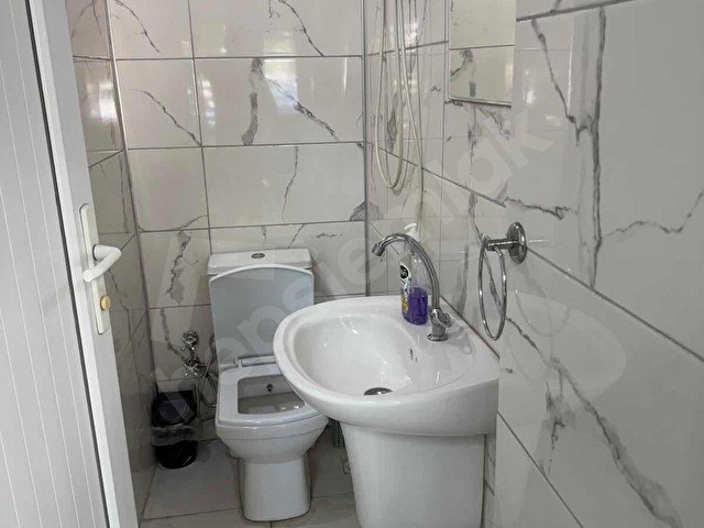 GAZİEMİR BEYAZEVLERDE SATILIK HAZIR KİRACILI DÜKKAN - Görsel 11