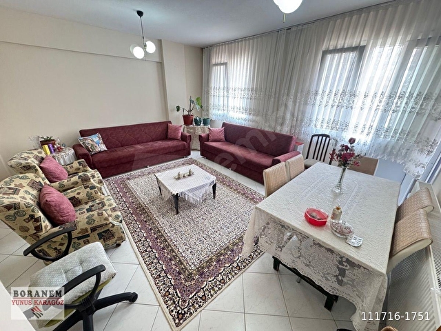 BUCA YEŞİLBAĞLAR 3+1 125 m2 ARAKAT CADDE ÜSTÜ SATİLİK DAİRE