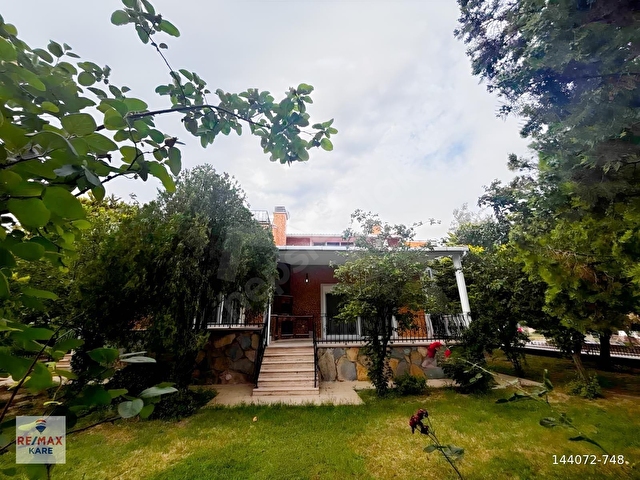 SASALI KUŞ CENNETİ SİTESİNDE HAVUZ MANZARALI MÜSTAKİL VİLLA - Görsel 2