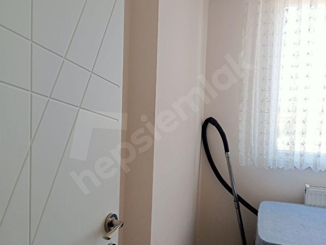 ÜNLÜ EMLAKTAN SİTE İÇERİSİNDE EŞYALI MANZARALI KİRALIK 2+1 DAİRE - Görsel 19