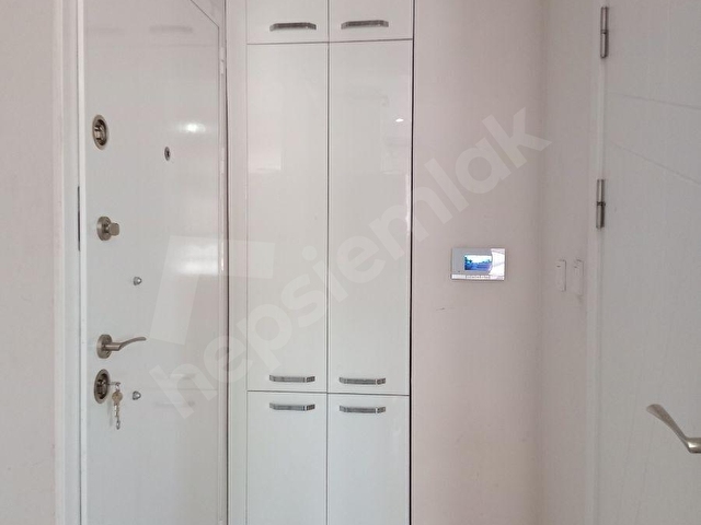 ÜNLÜ EMLAKTAN SİTE İÇERİSİNDE EŞYALI MANZARALI KİRALIK 2+1 DAİRE - Görsel 10