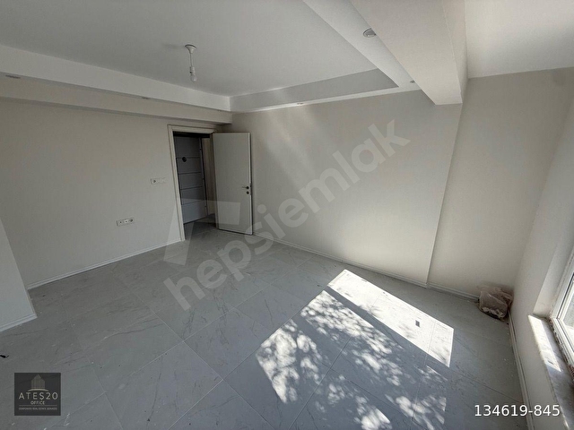 KARAMANDA SATILIK MASRAFSIZ 2+1 TADİLATLI FIRSAT DAİRE.. - Görsel 5