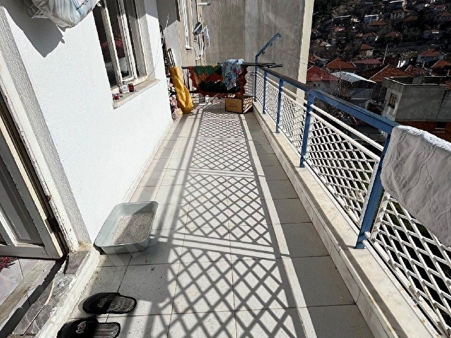 KARACAN EMLAKTAN ÇARŞI MERKEZDE FIRSAT DAİRE - Görsel 5