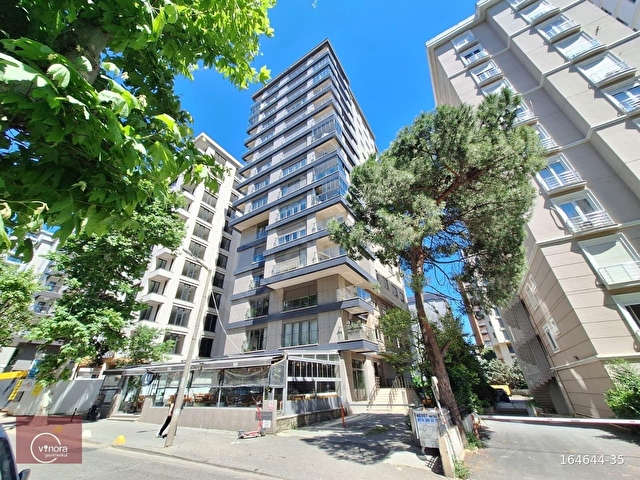 CADDEBOSTANDA SAHİLE VE BAĞDAT CADDESİNE YAKIN BOŞ GENİŞ 4+1 BALKONLU