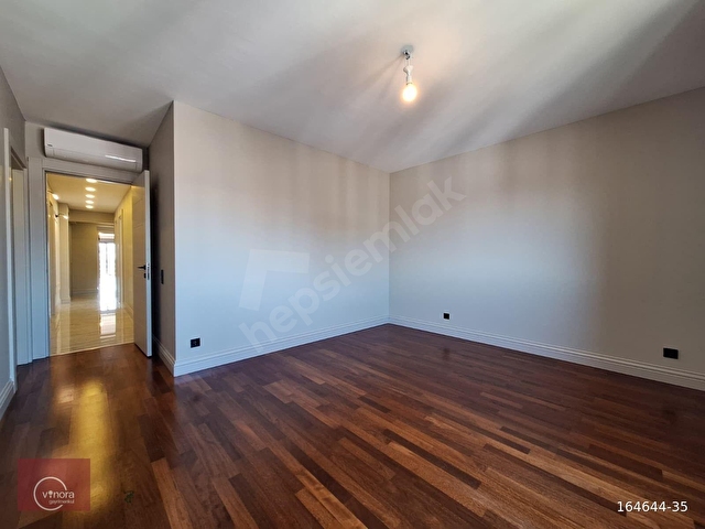 CADDEBOSTANDA SAHİLE VE BAĞDAT CADDESİNE YAKIN BOŞ GENİŞ 4+1 BALKONLU - Görsel 20