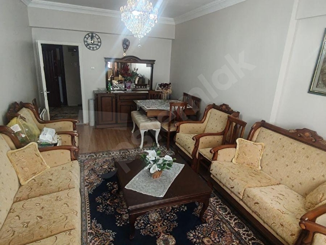 Park Cephelı Önü Açık 3+1Daıre