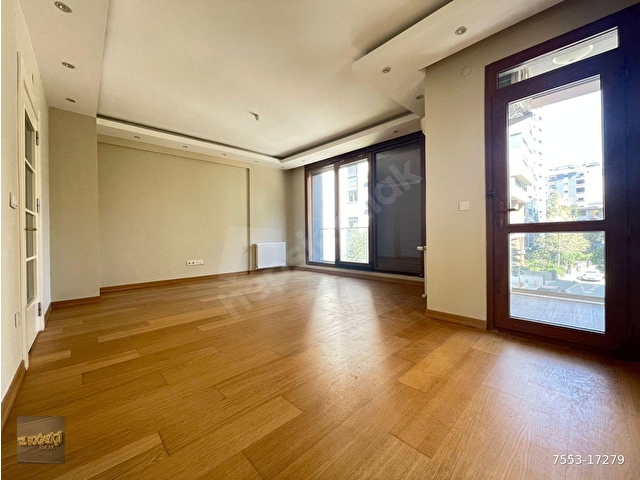 SUADİYEDE BAĞDATA YAKIN İSKANLI, EBV. BANYOLU, BALKONLU 120m2 3+1 BOŞ DAİRE - Görsel 3