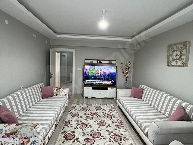 KARAKAYA EMLAKTAN ŞEHİTLİK MAH. 4+1 ARA KAT SATILIK DAİRE - Görsel 10