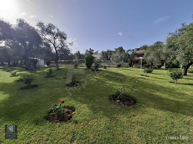 GÜRE TAHTAKUŞLARDA 3+1 HAVUZLU SİTEDE KİRALIK VİLLA - Görsel 4