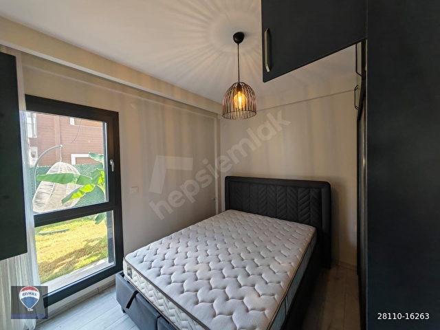 Kadınlar Denizi Mahallesi Havuz Manzaralı Bahçeli Eşyalı Kiralık 2+1 Daire - Görsel 14