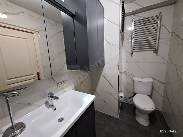 BAHÇELİEVLER SIYAVUŞPAŞA 14 YILLLIK 90 M2 2 ODA 1 SALON 1.KAT