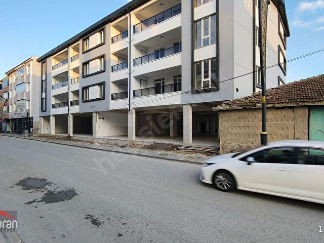 Kemaliye Mahallesinde Cafer Baran Caddesinde Kiralık Dükkan
