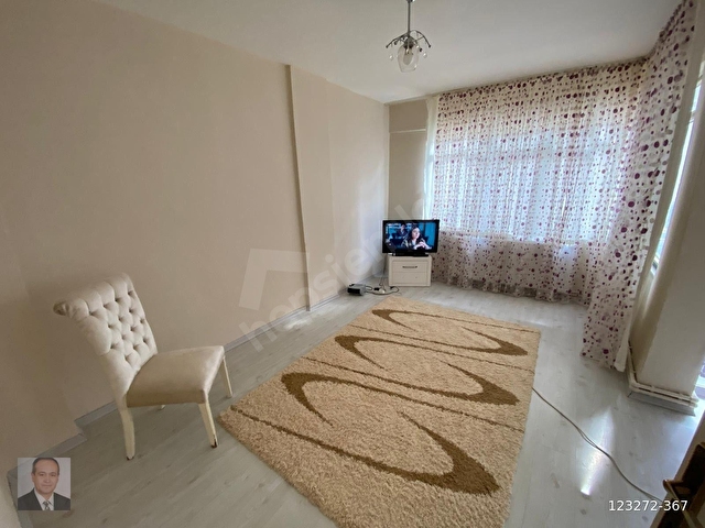 K.ÇEKMEÇE  CENNET YATIRIMLIK KENTSELE GİRMİŞTİR SATILIK 3+1 DAİRE - Görsel 3