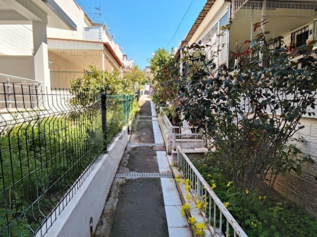 KUŞADASI KADINLAR DENİZİ MAHALLESİNDE EŞYALI KİRALIK VİLLA - Görsel 2