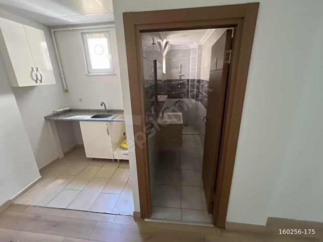 EMLAK TR ÇEKMEKÖYDE HARİKA KONUM 90 m2 OFİS & BÜRO - Görsel 2
