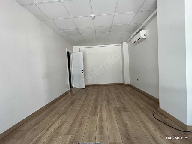 EMLAK TR ÇEKMEKÖYDE HARİKA KONUM 90 m2 OFİS & BÜRO - Görsel 18