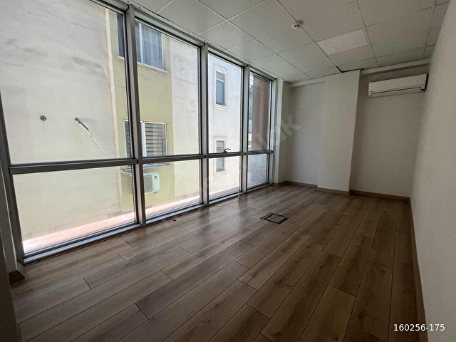 EMLAK TR ÇEKMEKÖYDE HARİKA KONUM 90 m2 OFİS & BÜRO - Görsel 7