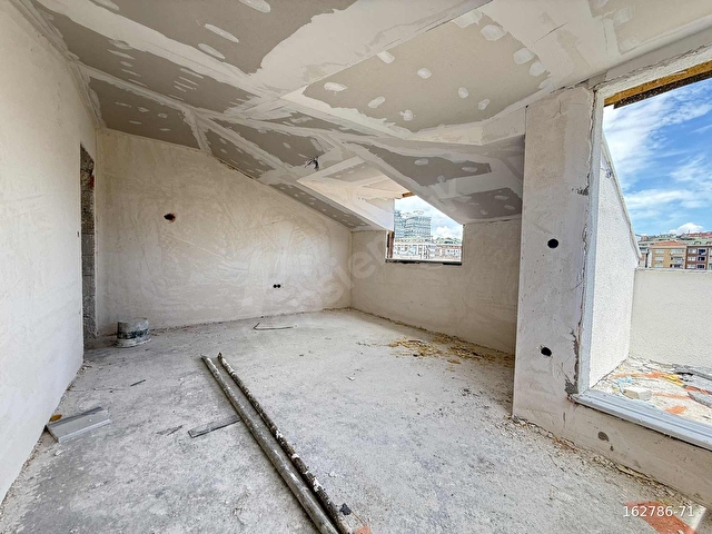 KAĞITHANE MERKEZDE YÜKSEK ÇATILI 5+1 200M2 ASANSÖRLÜ DUBLEKS - Görsel 3
