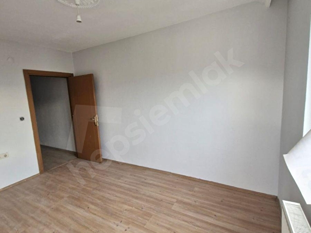 EGEMEN EMLAKTAN 100.YIL MAHALLESİNDE MASRAFSIZ SATILIK 3+1DAİRE - Görsel 4