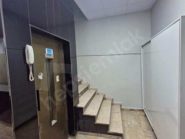 EGEMEN EMLAKTAN 100.YIL MAHALLESİNDE MASRAFSIZ SATILIK 3+1DAİRE - Görsel 24