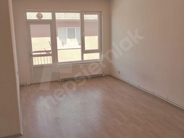 BAĞLAR CADDESİNDE 2+1 KOMBİLİ BAKIMLI TEMİZ - Görsel 10