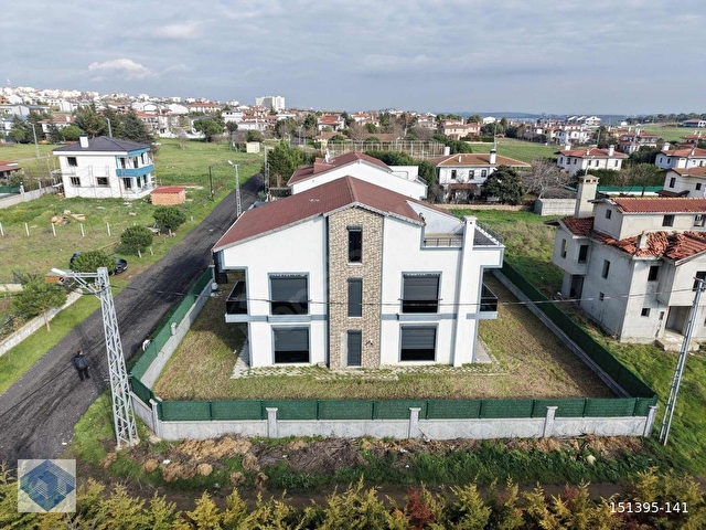 SİLİVRİDE DENİZ MANZARALI SATILIK SIFIR 6+2 LÜKS VİLLA - Görsel 2