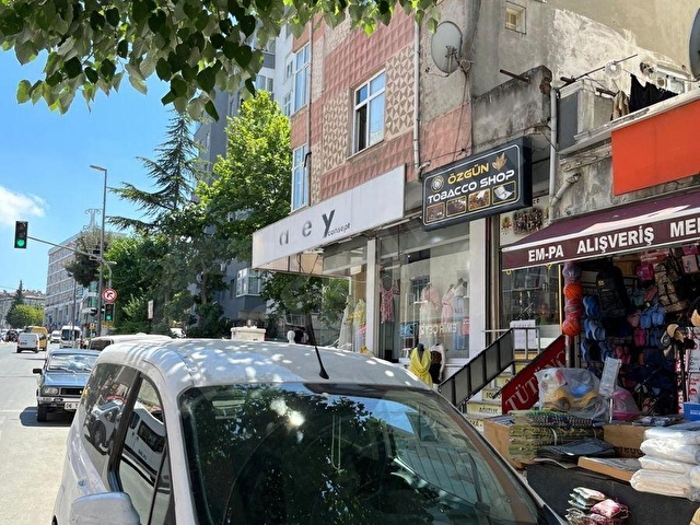 SEFAKÖY İNÖNÜ MAH MASLAK ÇEŞME CAD ÜZERİ DEVREN GİYİM MAĞAZASI - Görsel 6