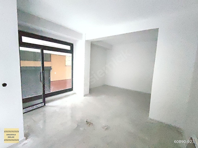 Şirinevlerde sıfır binadan satılık dükkan 24 m2 boş - Görsel 24