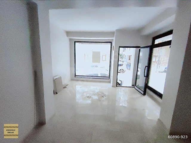 Şirinevlerde sıfır binadan satılık dükkan 24 m2 boş - Görsel 4