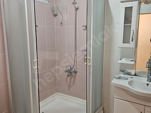 FİKİRLİ EMLAKTAN 3+1 GENİŞ, ÖN GÜNEY CEPHE ARA KAT SATILIK DAİRE - Görsel 8